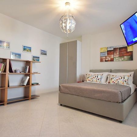 Stella Marina Apartment กวาร์ตู ซานเตเลนา ภายนอก รูปภาพ