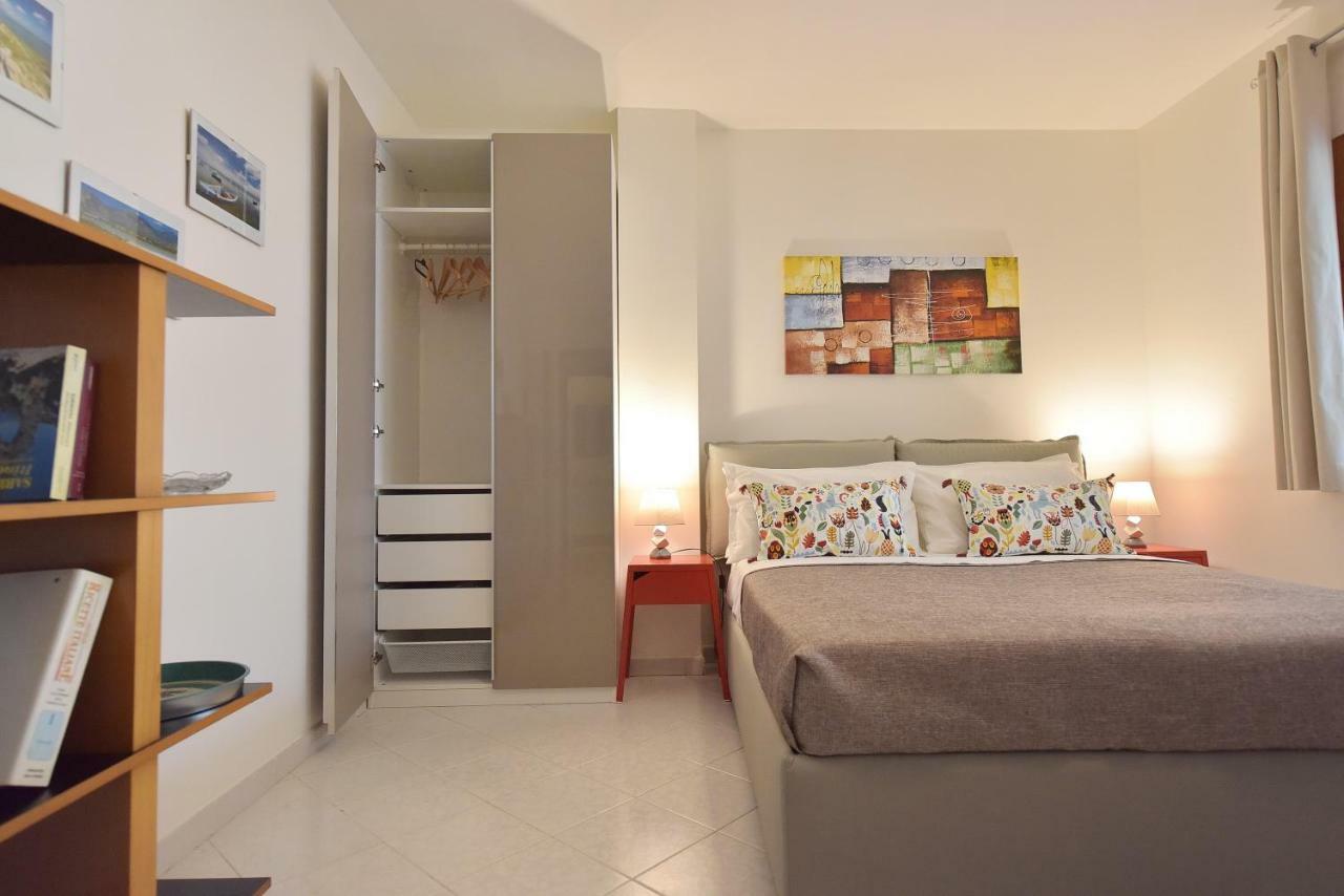 Stella Marina Apartment กวาร์ตู ซานเตเลนา ภายนอก รูปภาพ