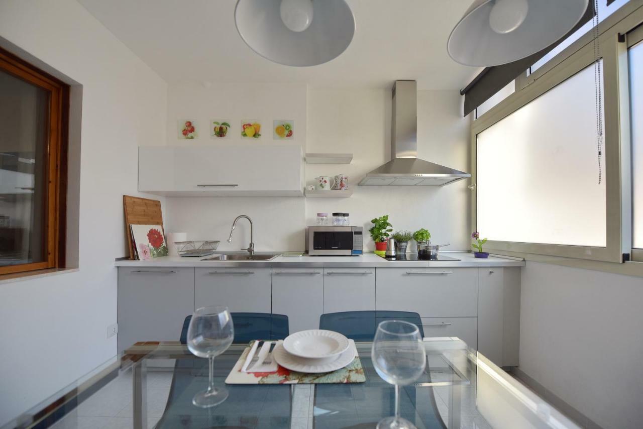 Stella Marina Apartment กวาร์ตู ซานเตเลนา ภายนอก รูปภาพ